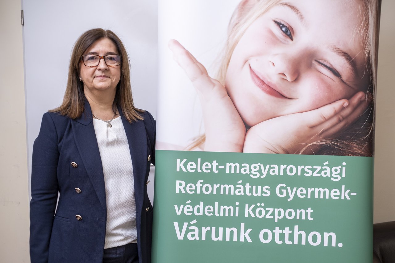 Egri Ilona, a Kelet-magyarországi Református Gyermekvédelmi Központ intézményvezetője. nevelőszülői hálózat. 2025 december - Fotó: Zelenka Attila