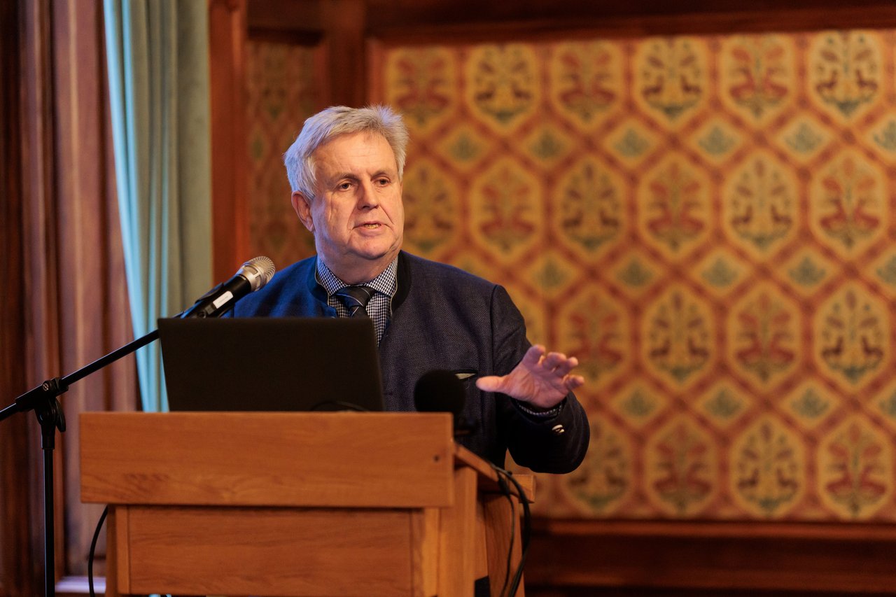 Volker Kessler. Keresztyén vezetés dupla könyvbemutató, KRE 2025.12.01.  Fotó: Geberle Berci / KRE