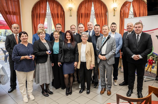 Bethesda díjátadó, Reformáció napi ünnepség 2025, csoportkép (f.Sebestyén László)