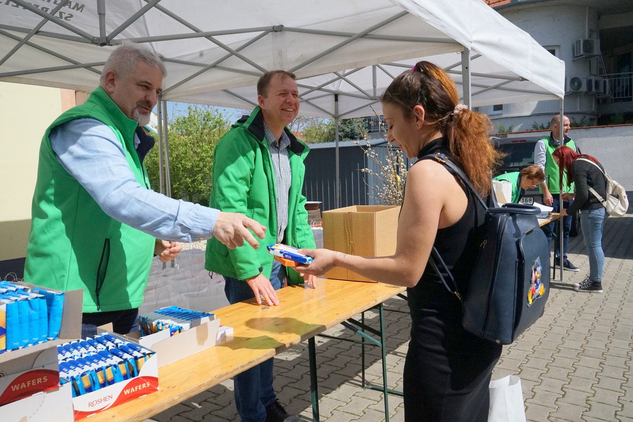 Húsvéti adományosztás, Debrecen és Dombostanya 2025 április - Fotó: MRSZ/Dobis-Lucski Zsófia