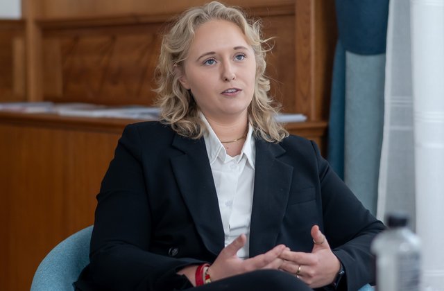 Emma Perry fotó Sebestyén László