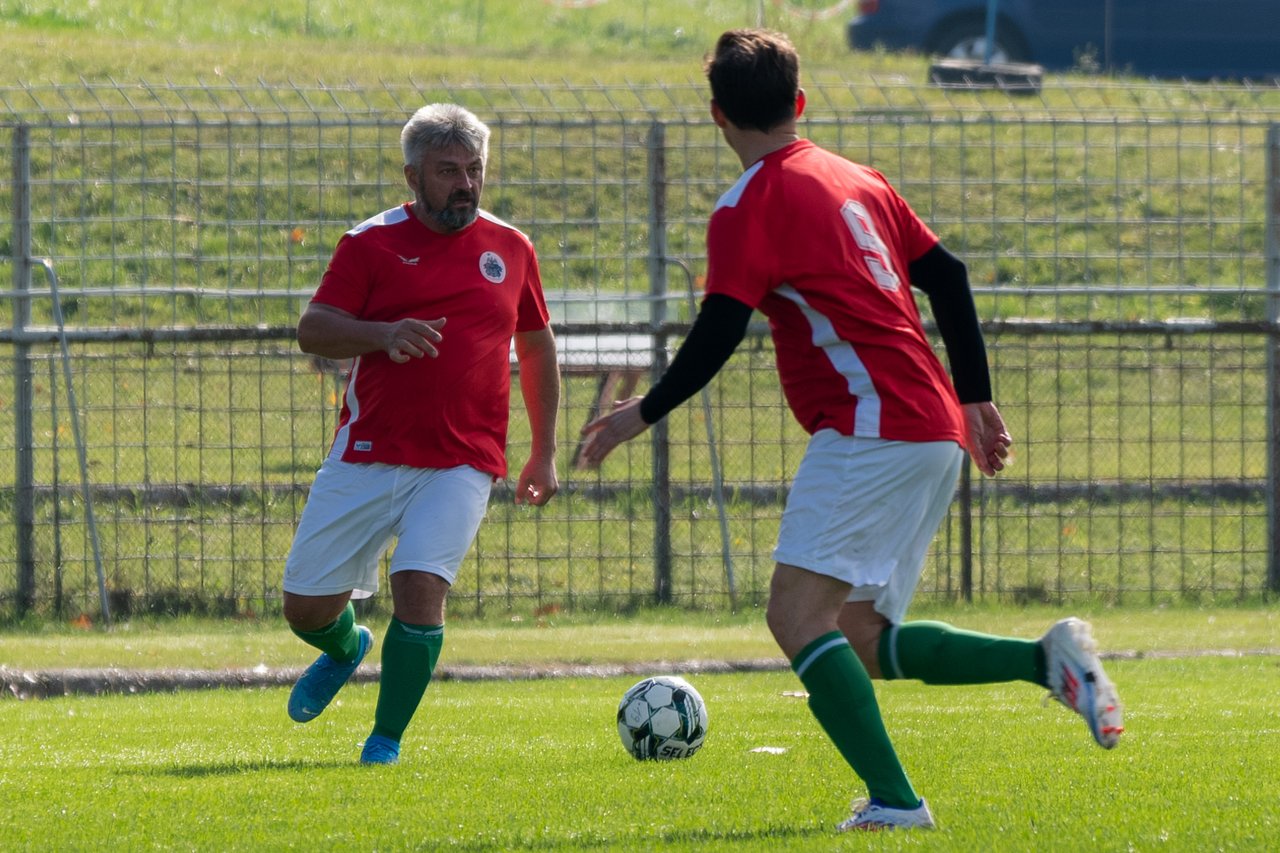 Hella Ferenc esperes. Jótékonysági futballmérkőzés - lelkészválogatott - honvédség 2025. október 25. Nagykanizsa - Fotó: Szervezők / Horváth Sámuel