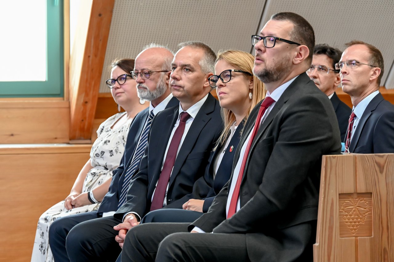 Világi vezetők