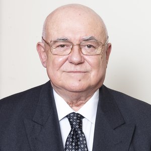 Köntös László portré