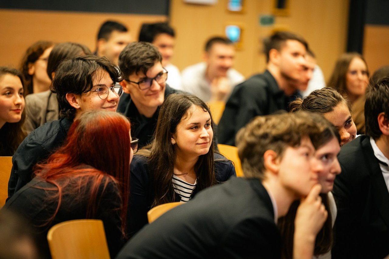 Németh László emlékév 2026, Bethlen Gábor Református Gimnázium és Szathmáry Kollégium diákok (f. Bethlen Gábor Református Gimnázium és Szathmáry Kollégium)