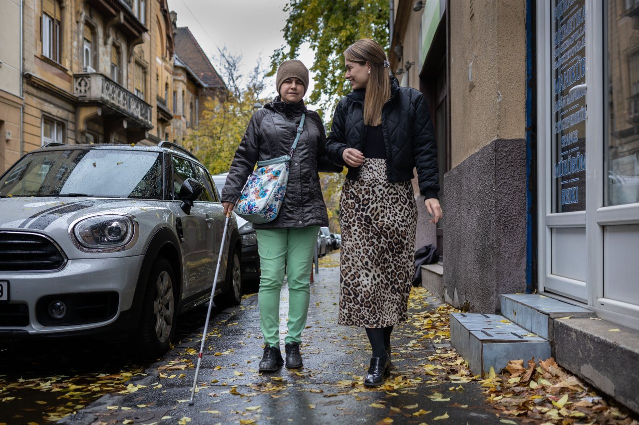 Sétálás fehérbottal