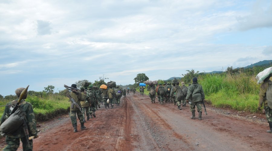 Goma felé menetelő katonák a Kongói Demokratikus Köztársaságban - Forrás: Wikimedia Commons