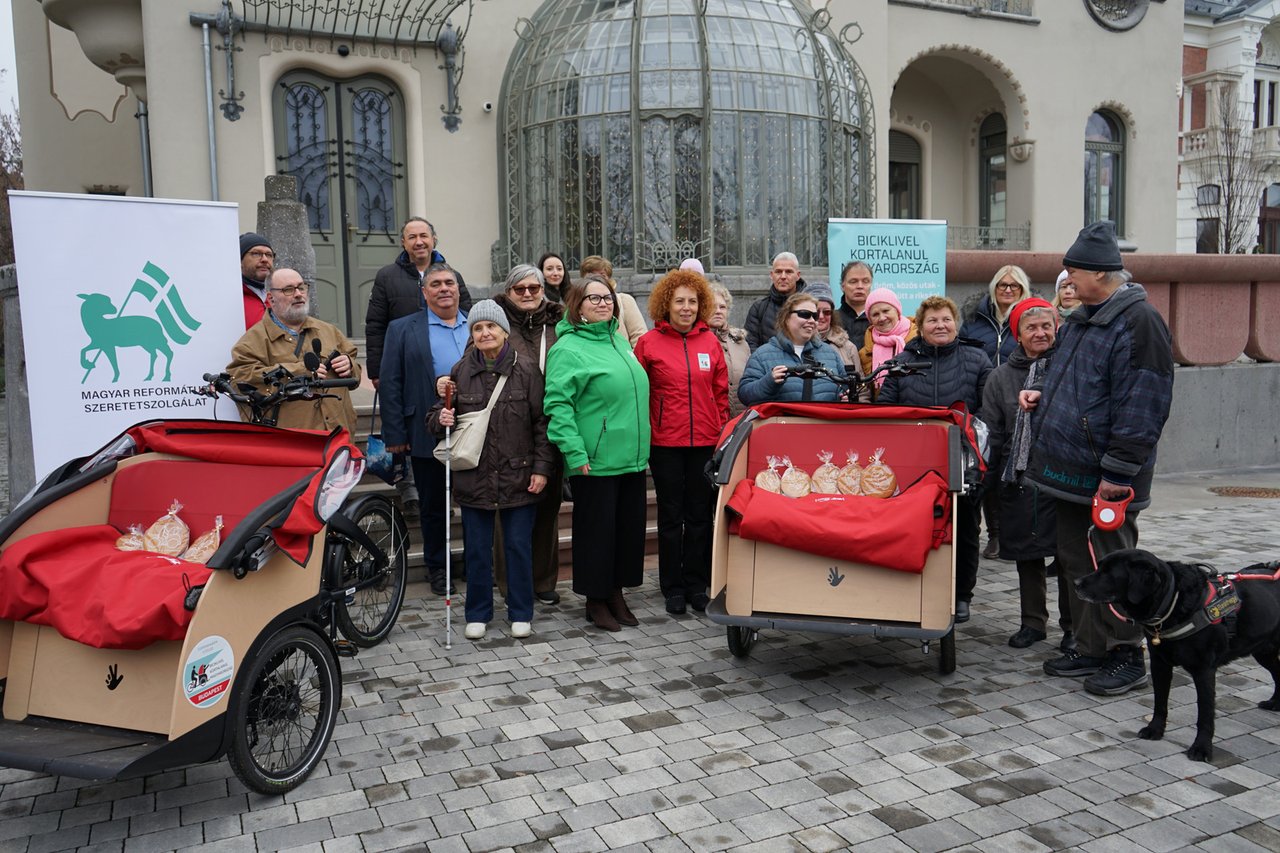 Vakmisszió karácsony 2025  csoportkép (f.Magyar Református Szeretetszolgálat)