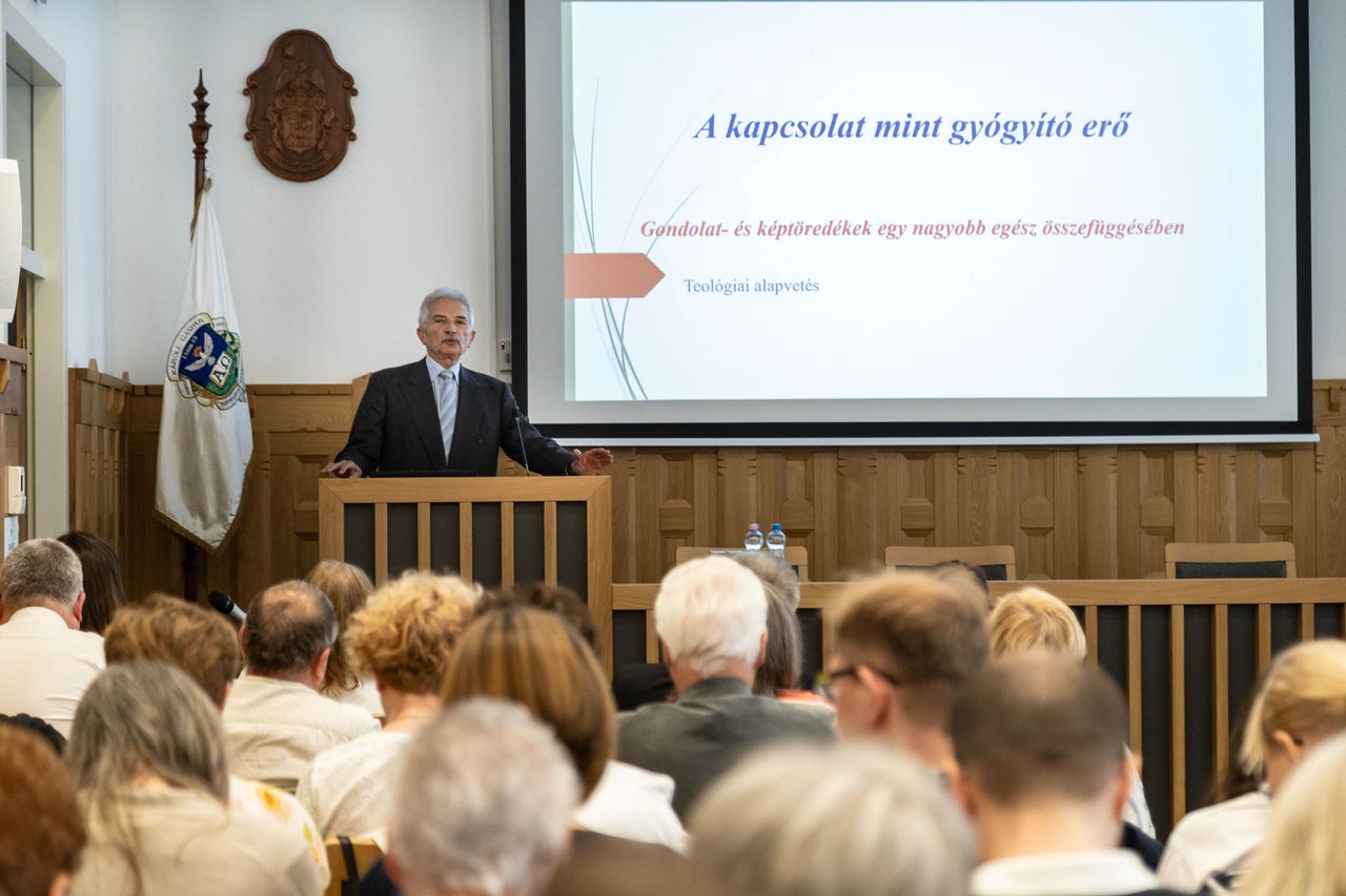 Kocsév Miklós. Kórházlelkészek és önkéntes szolgálók szakmai napja a Ráday Házban 2026 június - Fotó: Hurta Hajnalka