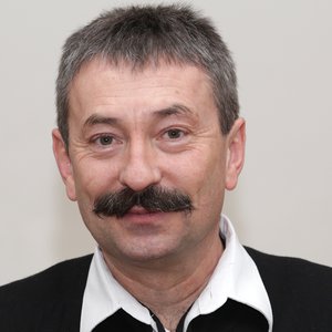 Máté László portré