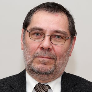 dr. Molnár Pál portré