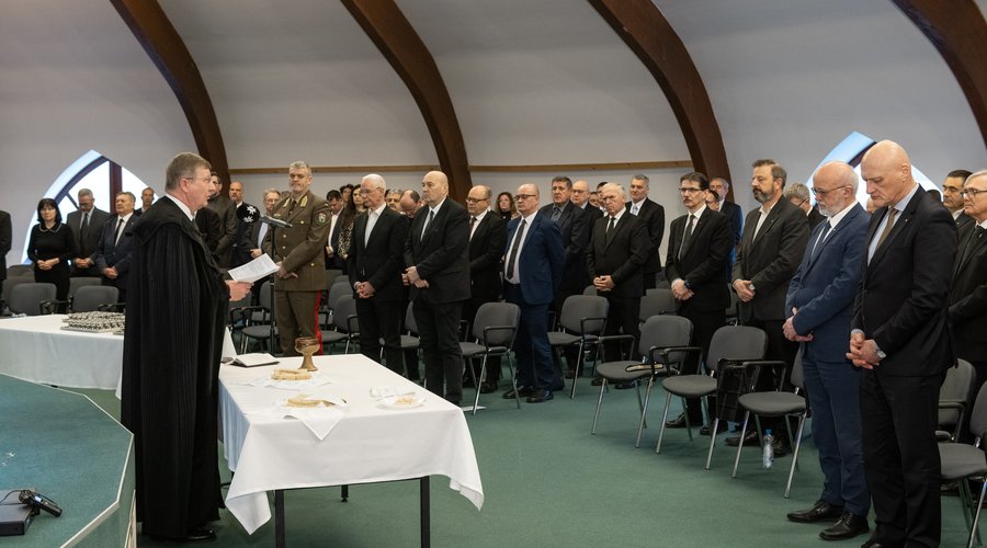 borítókép_Zsinat_03.26. 2026 Kiss