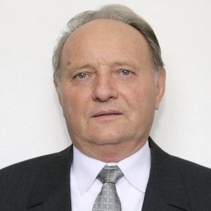 Csuprik László portré