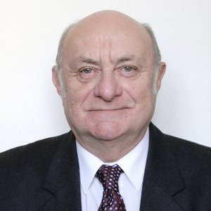 dr. Pataky László