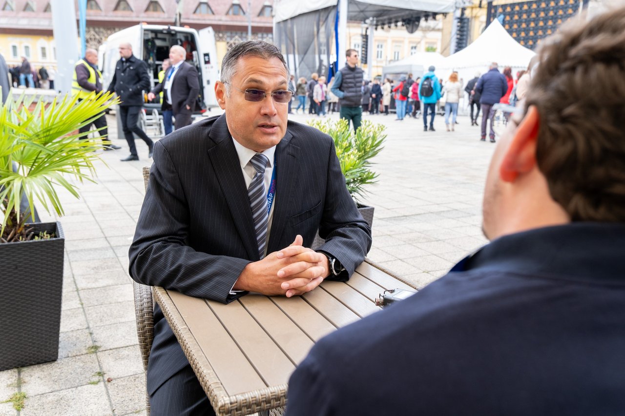 Péterffy Kund, ausztráliai magyar lelkész a 2025-ös egységnapon Debrecenben. Fotó: Zelenka Attila
