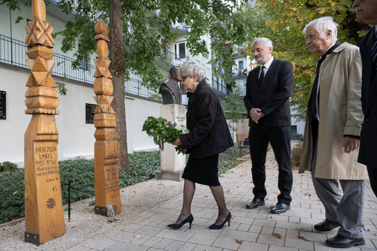Kovács Sebestyén Vera, Literáty Zoltán és Mikesi Károly. KRE Dies Natalis 56-os megemlékezés 2026 - Fotó:Magyaródi Milán