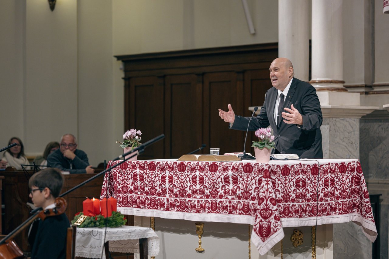 Steinbach József. Állami gondozottak karácsonya 2024. december 5. Kálvin téri templom, BP - Fotó:Magyaródi Milán