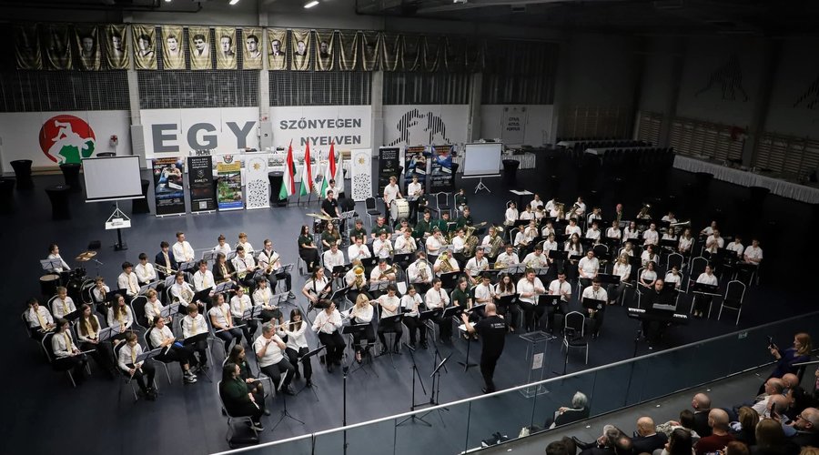 összevont fúvószenekar koncertje