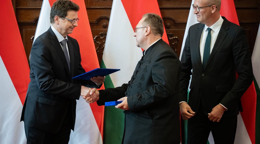 sipos jozsef dijatado_ foto: TKKM