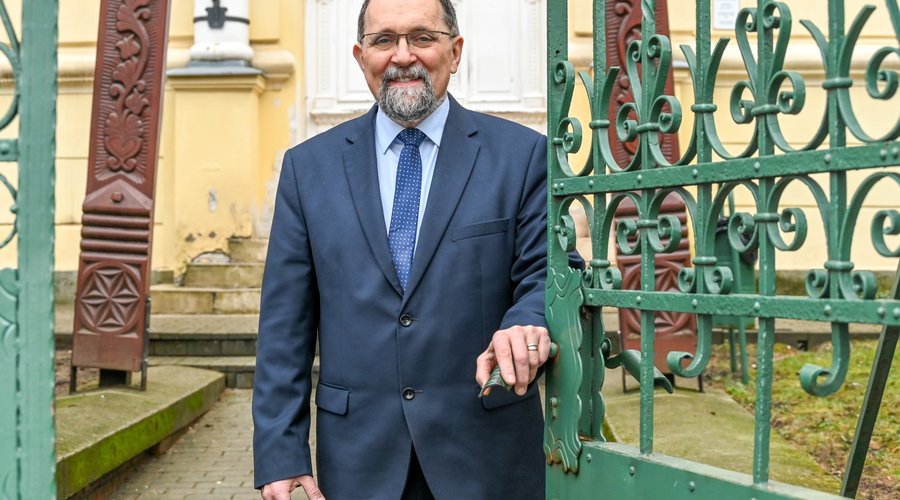 abram-tibormiskolclevay-ref-gimn-27ae06aa69-ivola