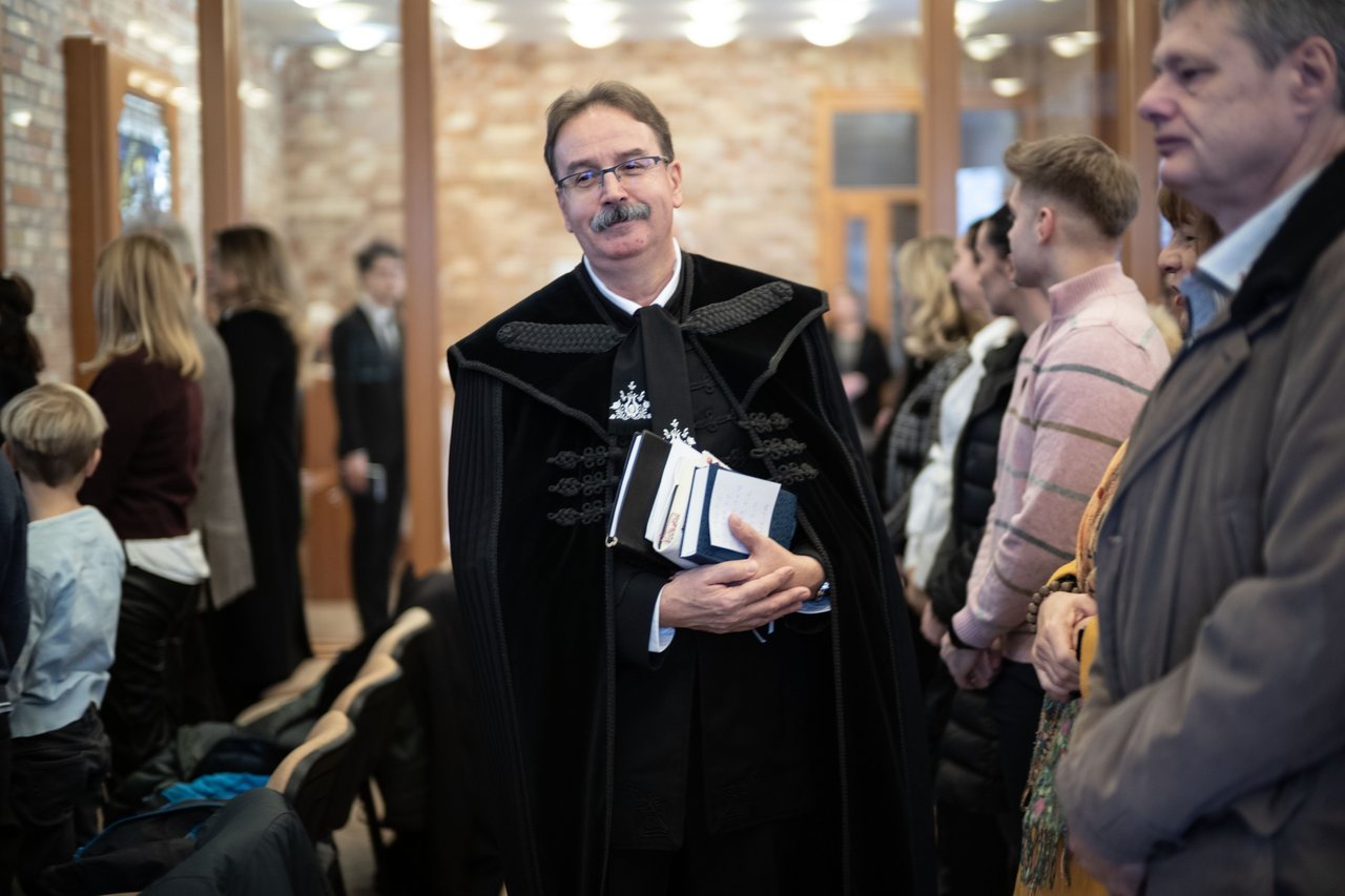 svábhegyi gyülekezet berta zsolt todoroff lázár